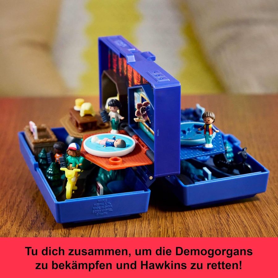 Polly Pocket Stranger Things Collector Compact — view 3